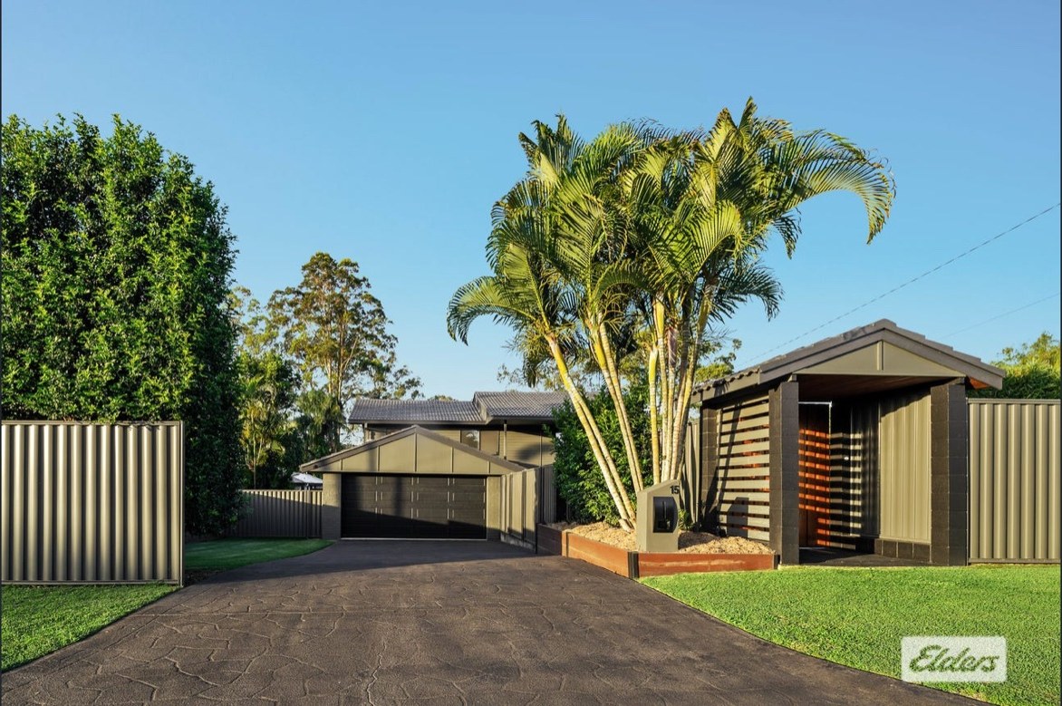 Oak Street, Shailer Park